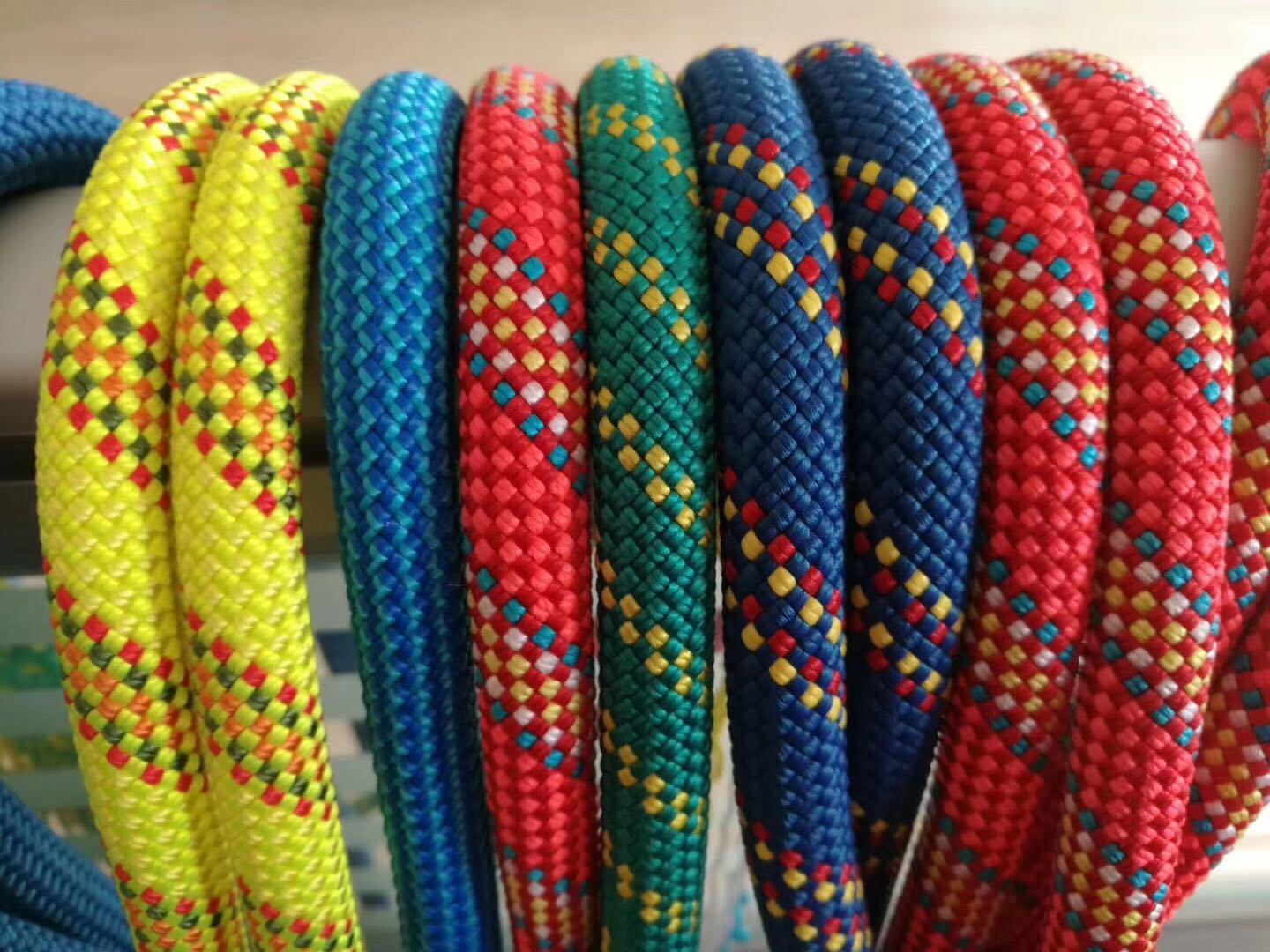 Cuerdas estaticas y semiestaticas para trabajo vertical - Ameyalli