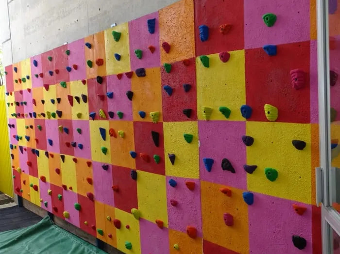 Agarres para muro por kilo