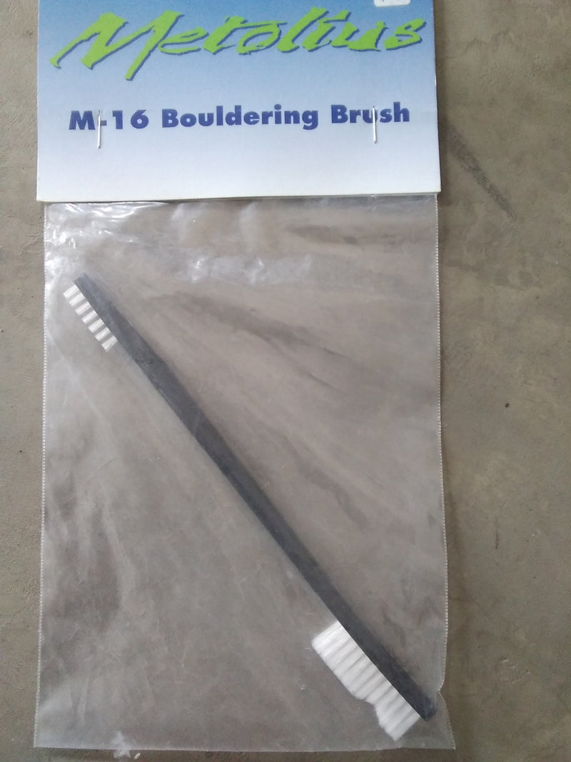 M-16 Cepillo para escalada